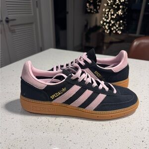 NWOT Adidas Handball Spezial